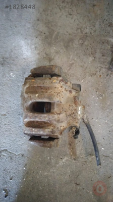 bmw e34 çıkma sağ ön fren kaliper merkez
