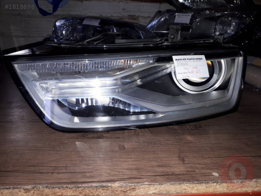 Audi q3 sol far çıkma