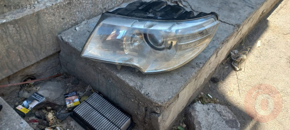Bmw E60 5 serisi tek beyinli sol far çıkma