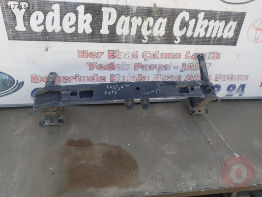 2017 2019 Passat b8 ön tampon demiri