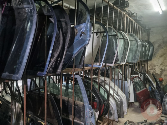 10-15 TOYOTA VERSO SAĞ ÖN KAPI