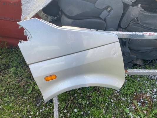 VOLKSWAGEN TRANSPORTER SAĞ ÖN ÇAMURLUK