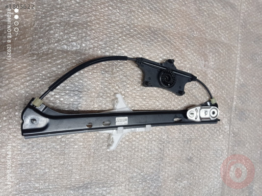 3G5839462B MOTORSUZ CAM OTOMATİĞİ SAĞ ARKA PASSAT 2015>> FAR