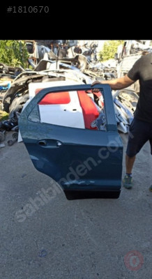 FORD ECOSPORT SAĞ ARKA KAPI ÇIKMA ORJİNAL