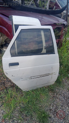 lada vega çıkma sağ arka kapı
