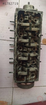 1997 renault espress 1.4 çıkma silindir kapağı