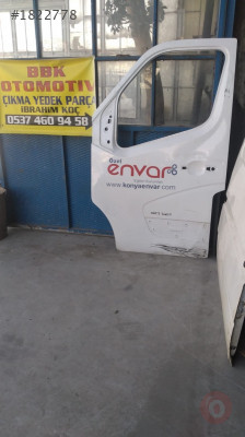 Renault master çıkma sol ön kapı