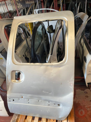 RENAULT KANGOO ORJINAL ÇİKMA SOL SÜRGÜLÜ KAPI GÜL OTOMOTİV