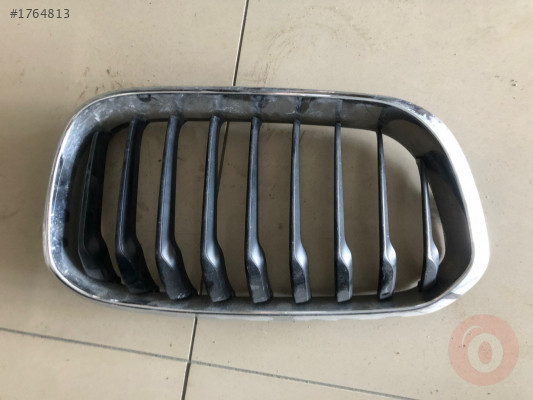 BMW F20-F21 ÖN TAMPON SAĞ IZGARA 7371748