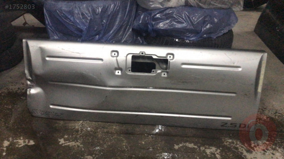 NİSSAN SKYSTAR BAGAJ KAPAĞI