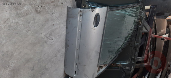 Renault Laguna 1 sağ ön kapı orjinal Çıkma