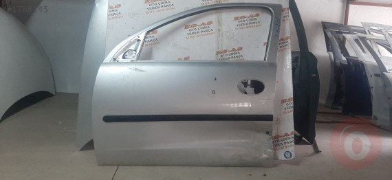 Opel Corsa C sol ön kapı 2003 2007