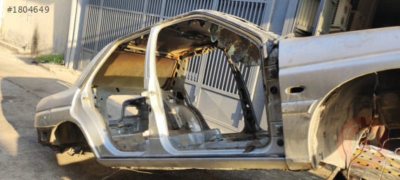 1997 FORD ESCORT SEDAN SAĞ KESME MARŞBİYEL VE ORTA DİREK