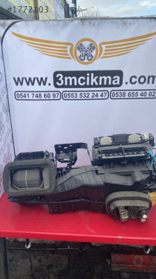 2007 AUDİ A3 ORİJİNAL ÇIKMA KALORİFER KUTUSU KAZANI