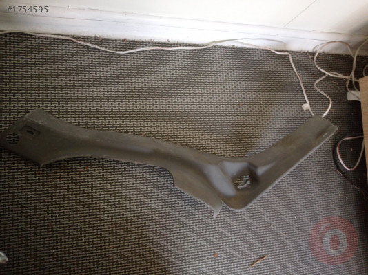 7700779569 R19 ARKA SOL ALT KAPLAMASI PLASTİĞİ