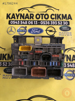 Peugeot 307 1.6 benzinli cıkma sigorta kutusu