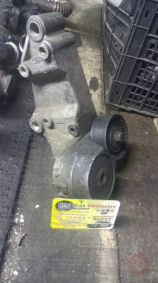 ford connect çıkma alternatör gergi ayağı braket