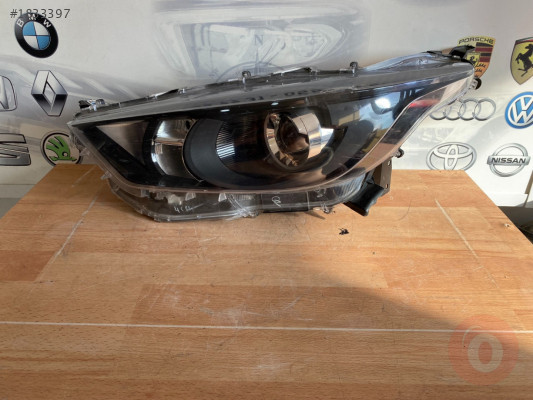 TOYOTA AURİS SOL FAR ÇIKMA  ORJİNAL