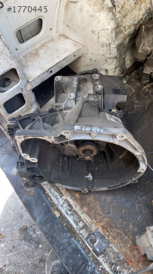 Dv4/Ford Fiesta 1.4 hdi orijinal çıkma komple şanzıman