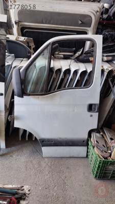 Master sol ön kapı dolu