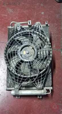 HYUNDAİ STAREX ÇIKMA ORJİNAL KLİMA RADYATÖRÜ
