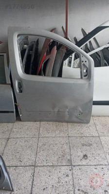 Fiat fiorino sağ ön kapı çıkma orjinal
