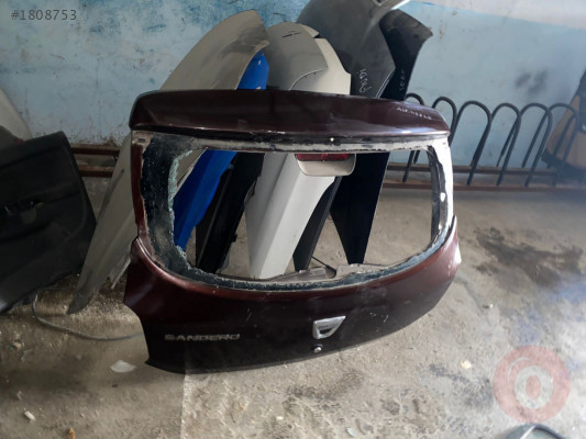 DACİA SANDERO BAGAJ KAPAĞI