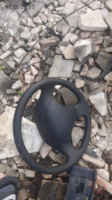 1998 citroen berlingo 1.9 çıkma direksiyon simidi