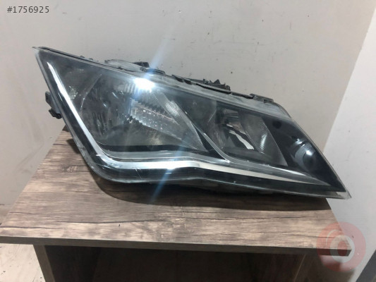 SEAT LEON 13-16 SAĞ FAR 90010799