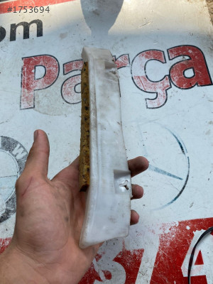1J4880735A vw bora sağ tavan airbag plastik tutucu braketi