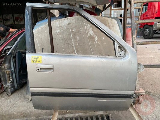HYUNDAİ EXCEL SAĞ ÖN KAPI ORJİNAL ÇIKMA TEMİZ ÜRÜN 1990-1995