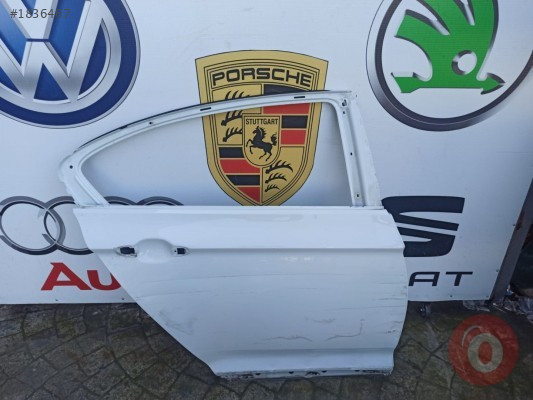 PASSAT B8 ÇIKMA SAĞ ARKA KAPI