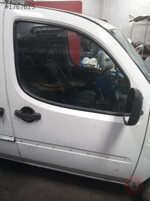 Fiat Doblo İçin Çıkma Kaporta Parçaları
