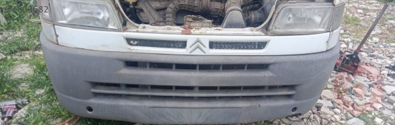 2001 model citreon jumper çıkma ön panjur çıtası