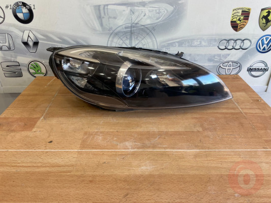 VOLVO V40 XENON SAĞ FAR ÇIKMA