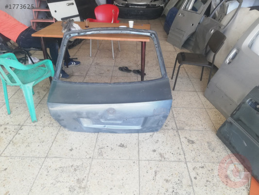Skoda octavia arka bağaj kapısı çıkma orjinal