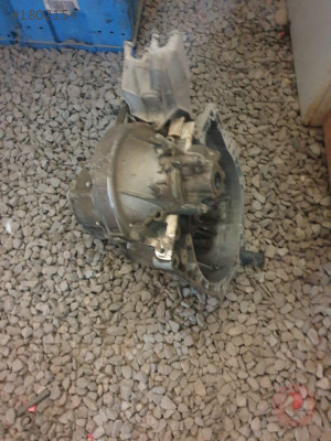 Peugeout 407  çıkma komple şanzıman 1.6