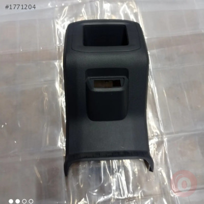 2GM864298 ORTA KONSOL KLİMA ÇERÇEVESİ T-CROSS 2019>> FARKLI
