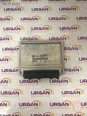 0261204774 8D0907558 B M3.8.4 AUDİ A4 MOTOR BEYNİ BOSCH ECU