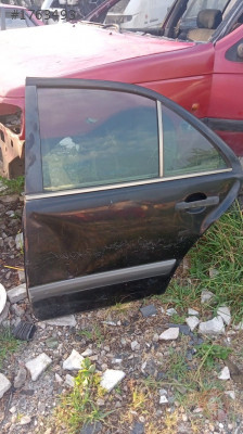 mercedes w210 çıkma sol arka kapı