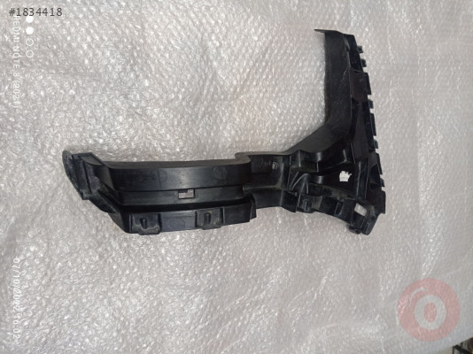 8U0807454 8U0807454A TAMPON BRAKETİ SAĞ ARKA AUDİ Q3 2012>>2