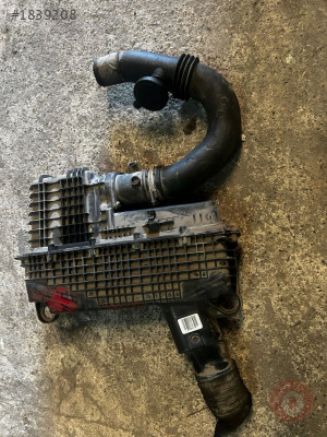 1.5 dizel Renault Clio hava filtre kutusu çıkma