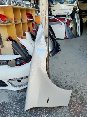 BMW 3 serisi E90 kasa sağ ön çamurluk