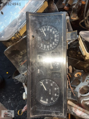 Renault 19 kilometre saati