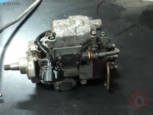 Transporter t4 2.5 tdi mazot pompası 7 fiş 074130107N