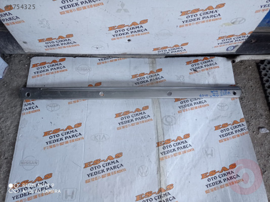 Mercedes C Class -W203 Arka Tampon Orta Kuşak 2001-2007