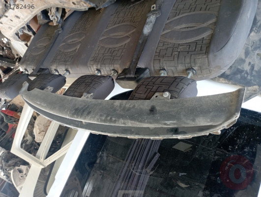 HYUNDAİ İ 30 ARKA TAMPON ALT BAKALİTİ.86689-A6000