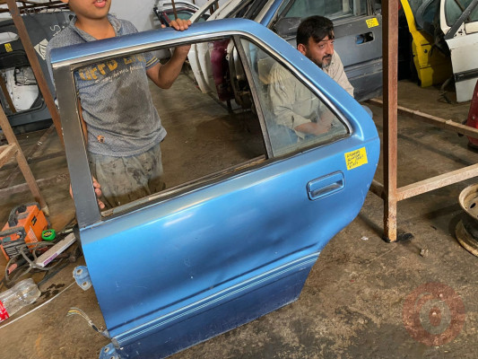 HYUNDAİ SONATA SOL ARKA KAPI KELEBEK CAMI 1990-1993 MODEL