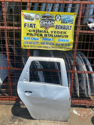 DACİA SANDERO SAĞ ARKA KAPI
