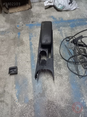 Mitsubishi Carisma vites konsolu